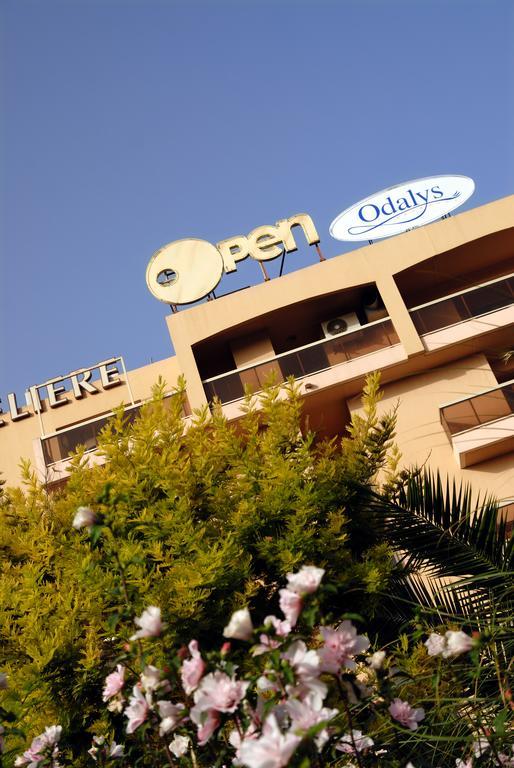 Residence Odalys Open Golfe Juan Dış mekan fotoğraf