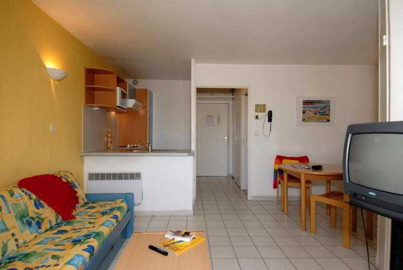 Residence Odalys Open Golfe Juan Dış mekan fotoğraf