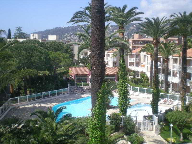 Residence Odalys Open Golfe Juan Dış mekan fotoğraf