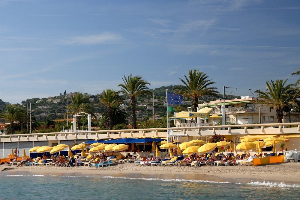 Residence Odalys Open Golfe Juan Dış mekan fotoğraf